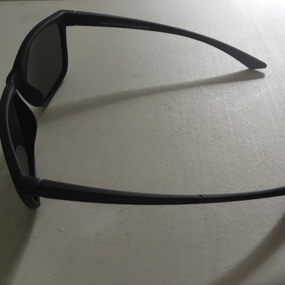 Floats Polarized sunglasses - Picture 3 of 6